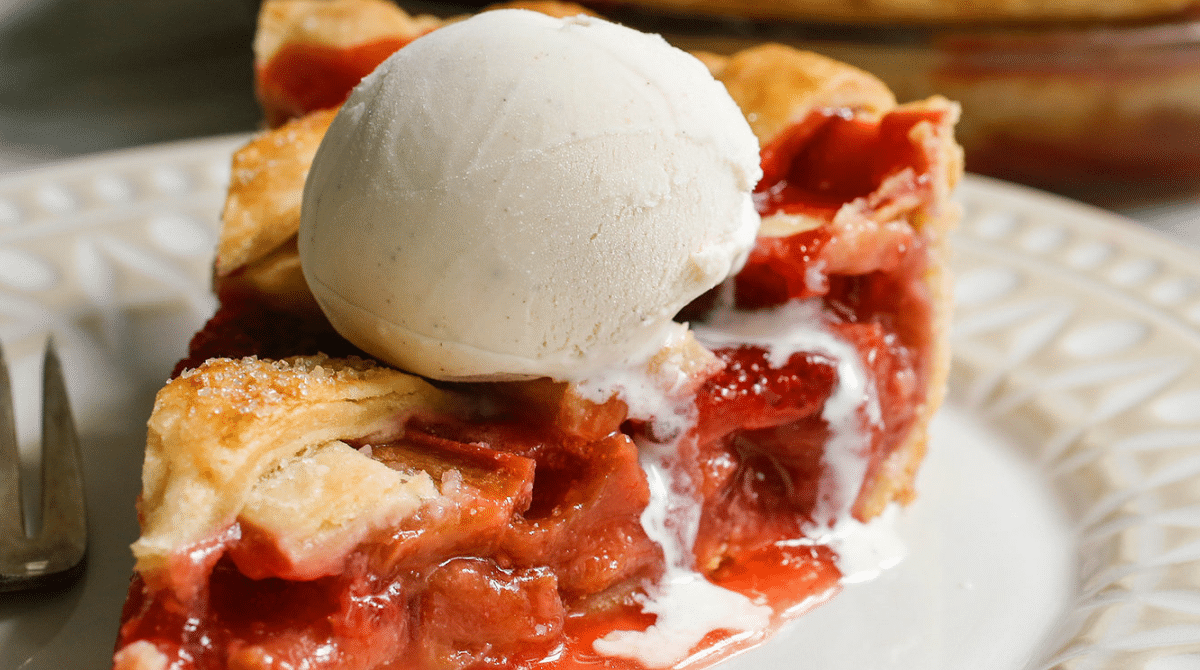 Strawberry Rhubarb Pie Recipe