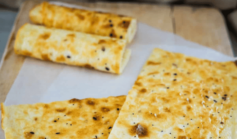 Keto Cottage Cheese Flatbread